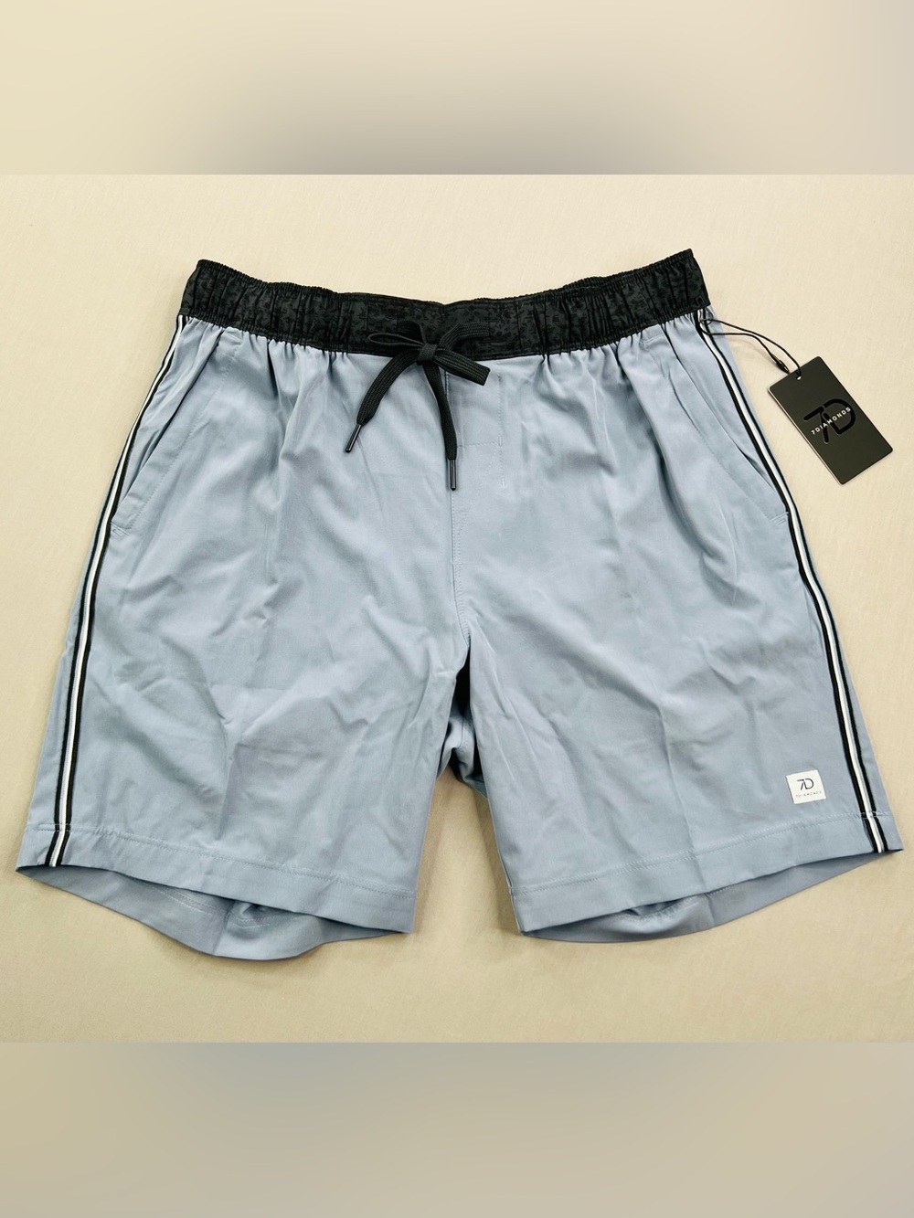 7 DIAMONDS MENS CORE ACTIVE ATHLETIC SHORTS